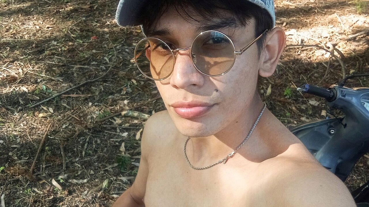 Enter AlexGarzon Recorded Private
