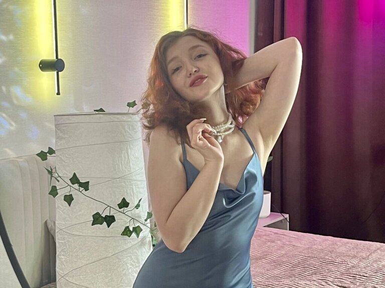 Enter EmiliaRise Recorded Private