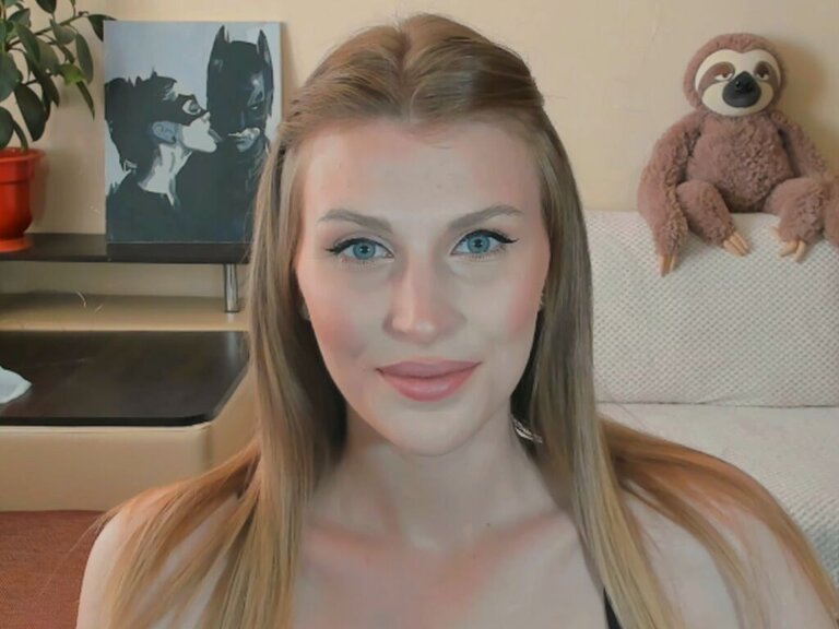 Enter JuliaMuur Recorded Private