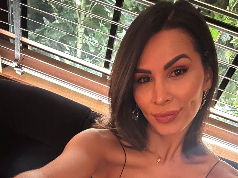 Enter LaylaMori Recorded Private