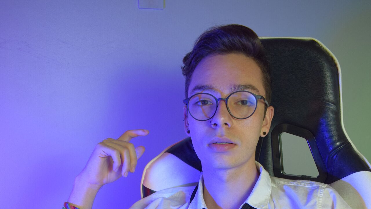 Enter NikoMiller Recorded Private